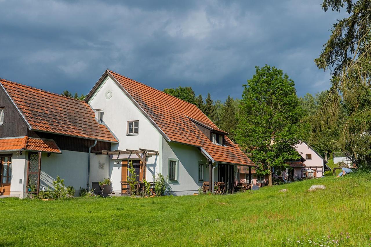 Theater- Und Feriendorf Koenigsleitn Gmbh Hotel Litschau Exterior photo